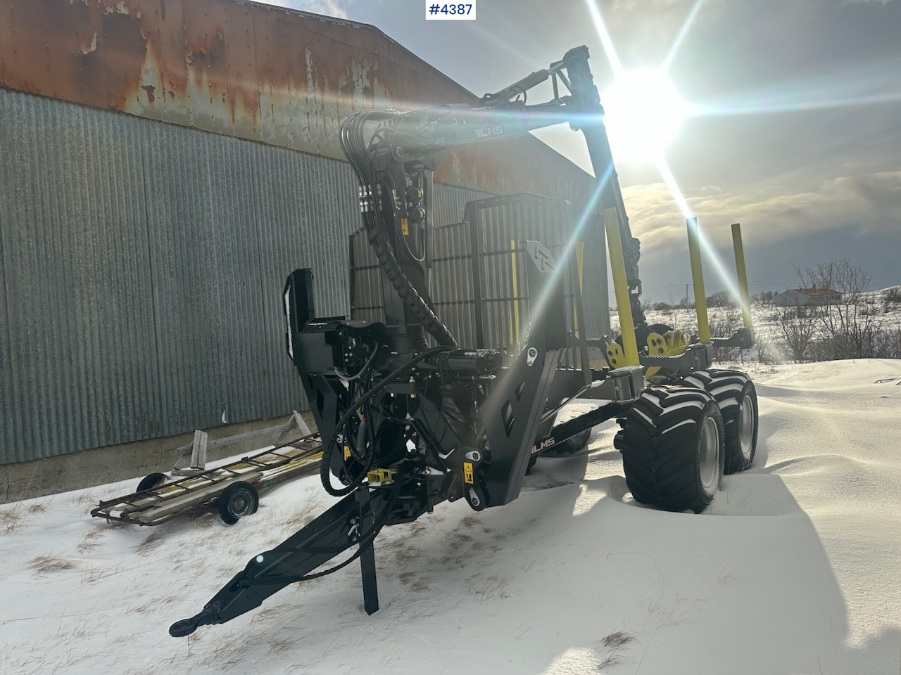 2023 Palms u12 timber trailer w/ Palms 5,85 krane. Never used. - Prikolica šticarka: slika 4 2023 Palms u12 timber trailer w/ Palms 5,85 krane. Never used. - Prikolica šticarka: slika 4