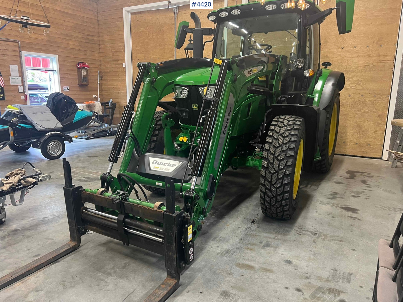 2024 John Deere 6150R w/ Quicke Front Loader & Bucket - Traktor: slika 2 2024 John Deere 6150R w/ Quicke Front Loader & Bucket - Traktor: slika 2