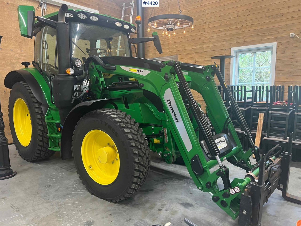 2024 John Deere 6150R w/ Quicke Front Loader & Bucket - Traktor: slika 4 2024 John Deere 6150R w/ Quicke Front Loader & Bucket - Traktor: slika 4