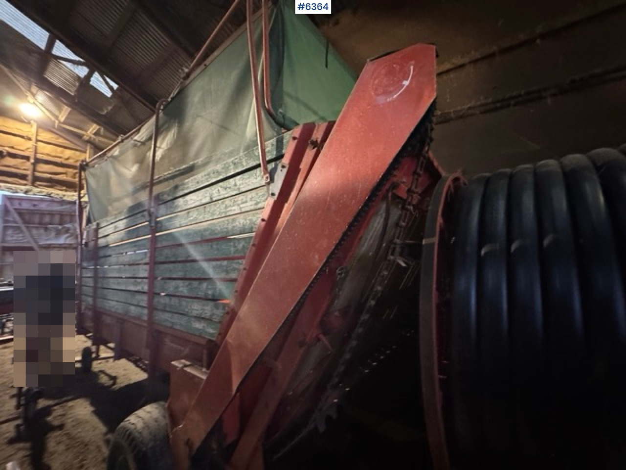 Oprema za prevrtanje i razlaganje Approx. 1990 Kverneland UN7000 unloading wagon: slika 8 Oprema za prevrtanje i razlaganje Approx. 1990 Kverneland UN7000 unloading wagon: slika 8