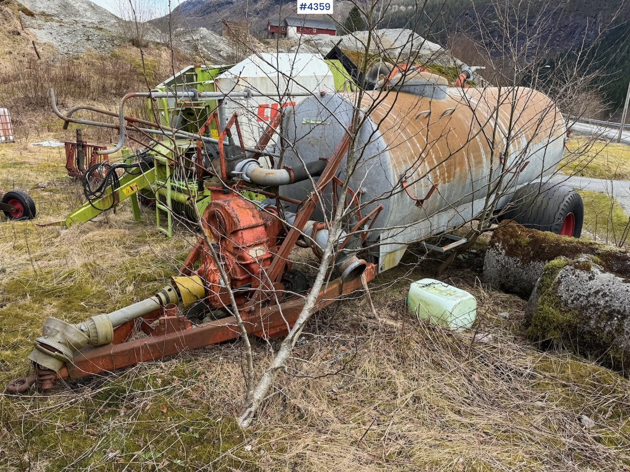 Bauer Manure spreader with boom cannon. - Rasipač prirodnog đubirva: slika 3 Bauer Manure spreader with boom cannon. - Rasipač prirodnog đubirva: slika 3