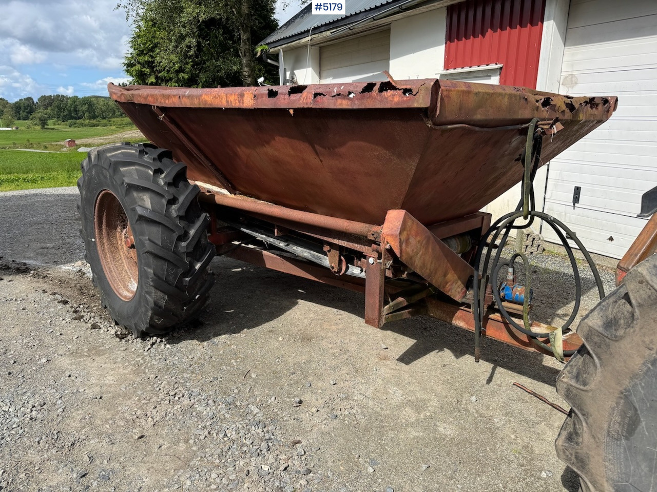 Bredal Lime wagon - Rasipač veštačkog đubriva: slika 1 Bredal Lime wagon - Rasipač veštačkog đubriva: slika 1