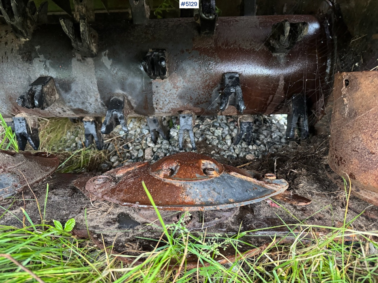 Oprema za prevrtanje i razlaganje Deutz-Fahr SM 5.30TC Slåmaskin: slika 15 Oprema za prevrtanje i razlaganje Deutz-Fahr SM 5.30TC Slåmaskin: slika 15