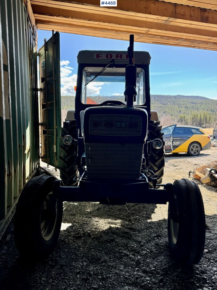 Ford 4000 4x2 - approx. 1970 model - Traktor: slika 2 Ford 4000 4x2 - approx. 1970 model - Traktor: slika 2
