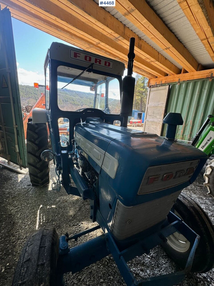 Traktor Ford 4000 4x2 - approx. 1970 model: slika 19