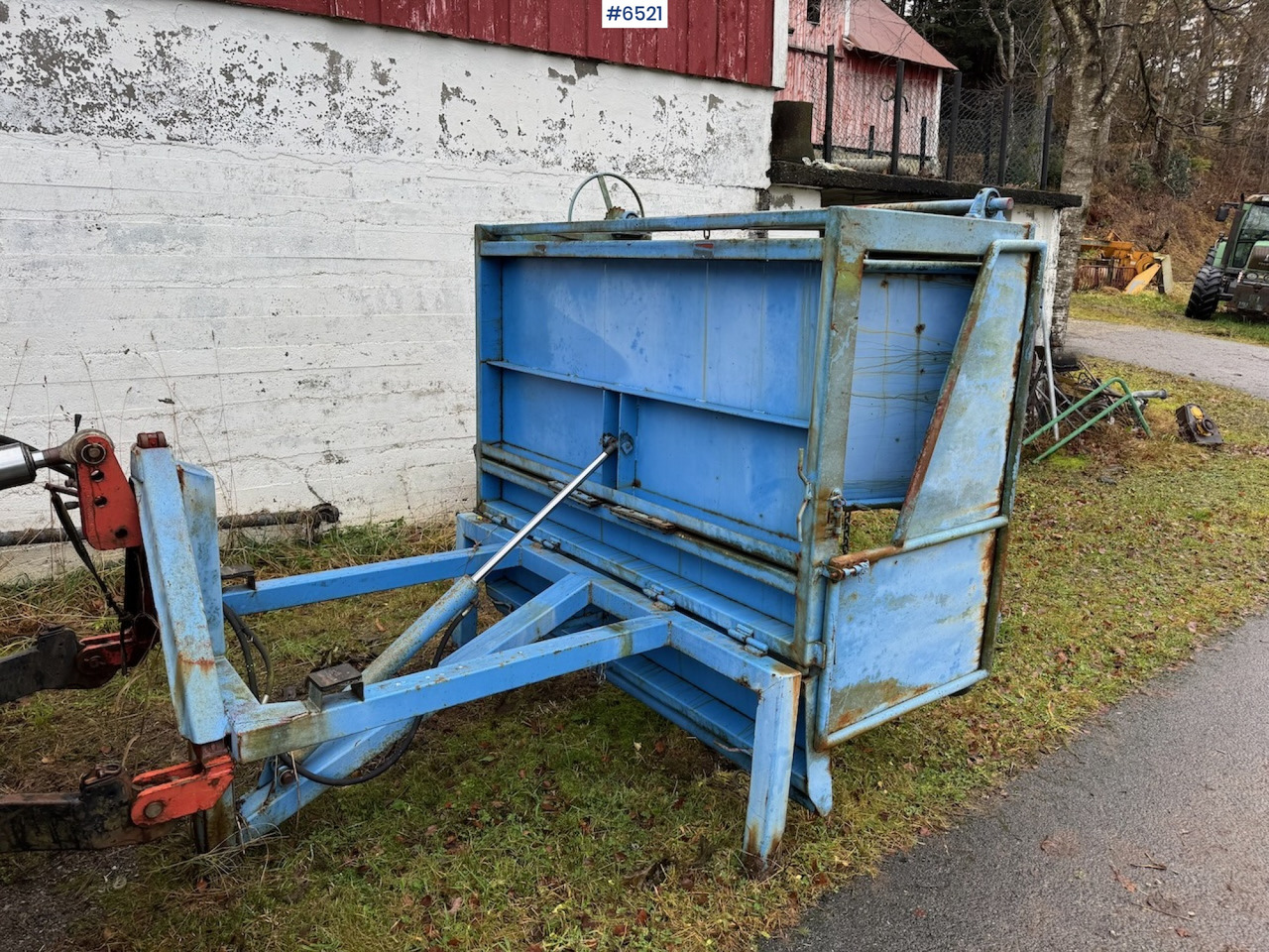 Hoof trimmer box for cattle. Watch the video! - Oprema za stoku: slika 5 Hoof trimmer box for cattle. Watch the video! - Oprema za stoku: slika 5