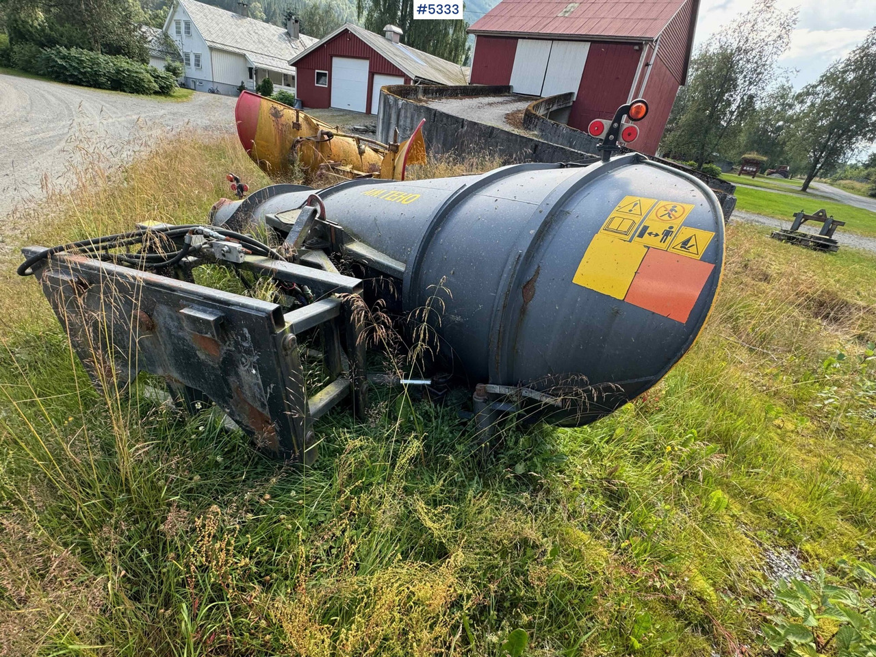 AM Teho 2600 snow plow - Korisno/ Posebno vozilo: slika 4 AM Teho 2600 snow plow - Korisno/ Posebno vozilo: slika 4