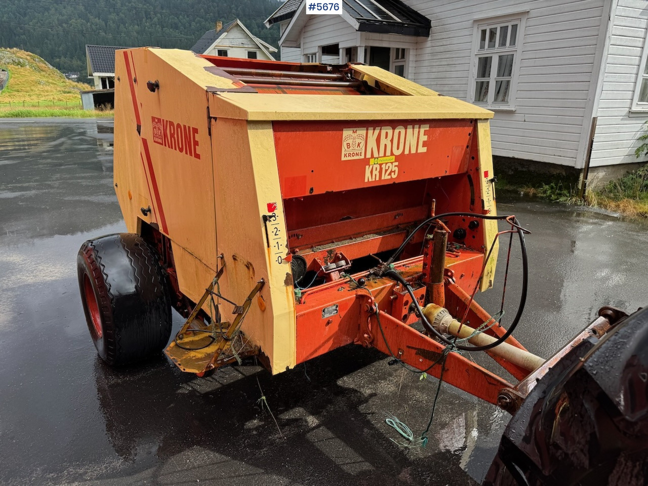 Krone KR 125 Round Baler - Oprema za prevrtanje i razlaganje: slika 1 Krone KR 125 Round Baler - Oprema za prevrtanje i razlaganje: slika 1