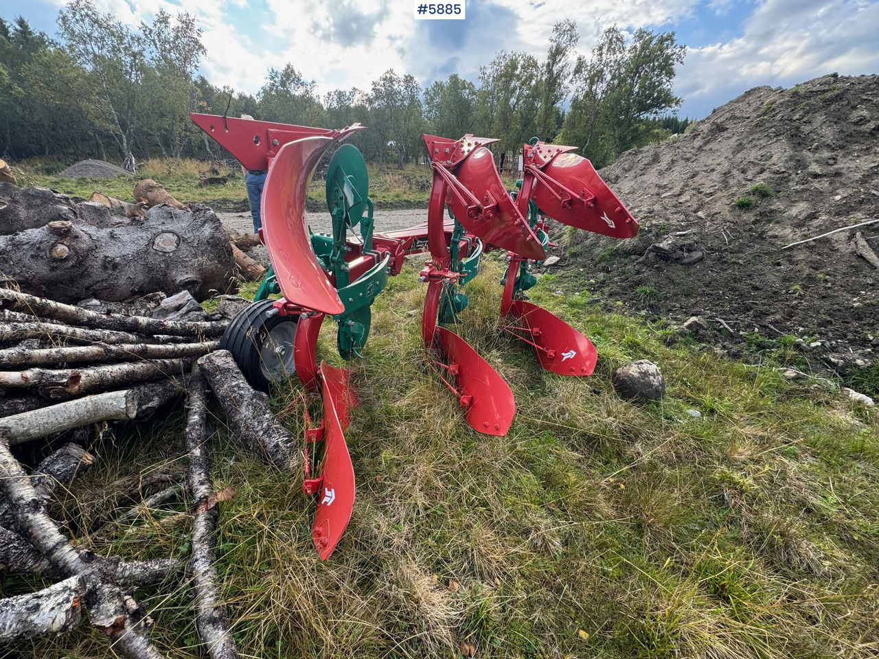 Kverneland 150S reversible plough, 3-furrow, year 2022. Never used – like new! - Oprema za obradu zemljišta: slika 2 Kverneland 150S reversible plough, 3-furrow, year 2022. Never used – like new! - Oprema za obradu zemljišta: slika 2