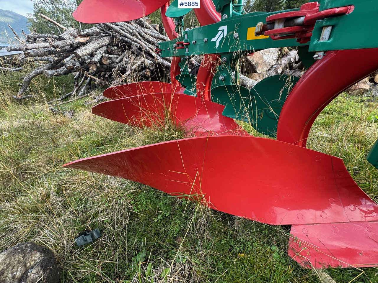 Kverneland 150S reversible plough, 3-furrow, year 2022. Never used – like new! - Oprema za obradu zemljišta: slika 5 Kverneland 150S reversible plough, 3-furrow, year 2022. Never used – like new! - Oprema za obradu zemljišta: slika 5