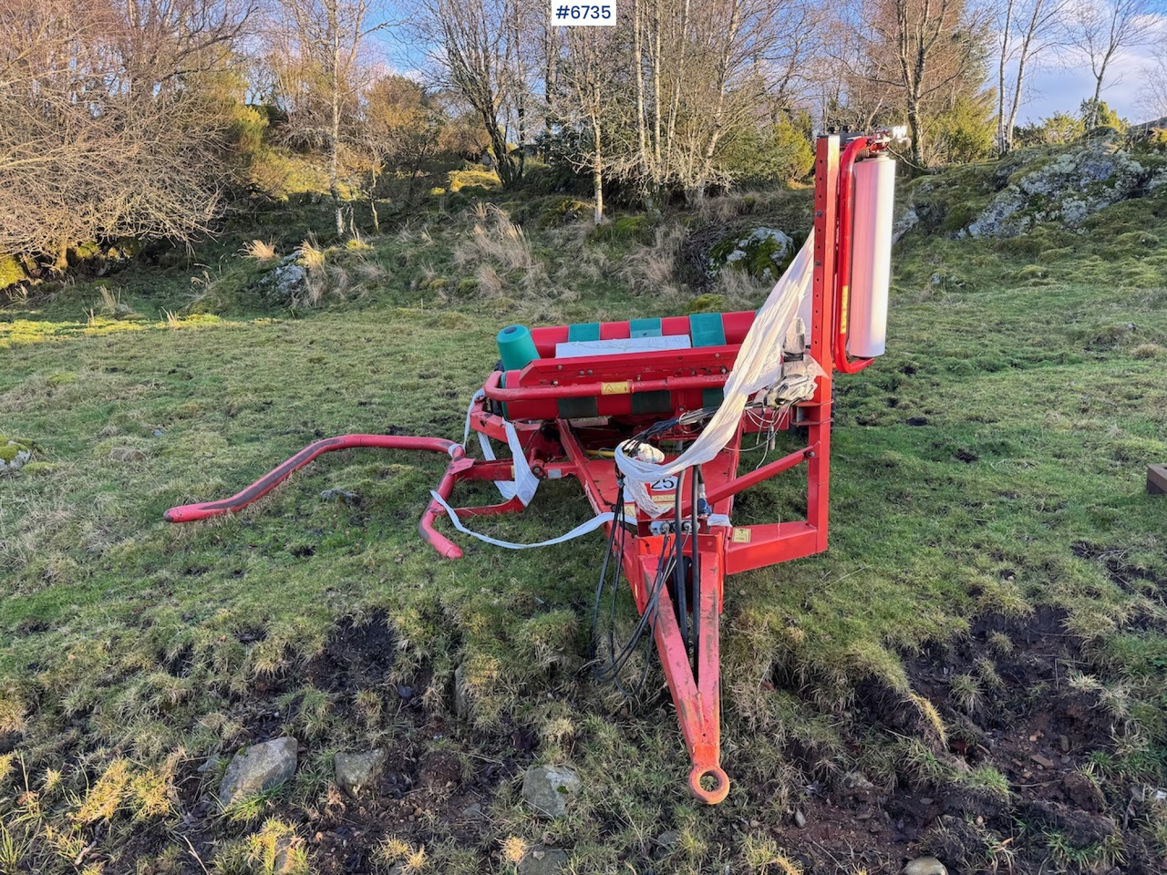 Kverneland Taarup 7335 Round Bale Wrapper - Oprema za prevrtanje i razlaganje: slika 4 Kverneland Taarup 7335 Round Bale Wrapper - Oprema za prevrtanje i razlaganje: slika 4