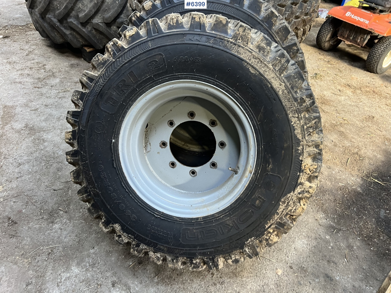 Nokian tri 2 studded tires for tractors - Kompletan točak za Poljoprivredna mašina: slika 3 Nokian tri 2 studded tires for tractors - Kompletan točak za Poljoprivredna mašina: slika 3