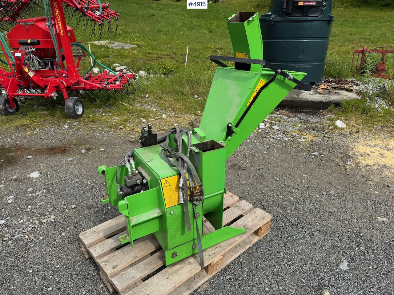 2014 Farmi forest 100 wood chipper - Šumarska oprema: slika 1 2014 Farmi forest 100 wood chipper - Šumarska oprema: slika 1