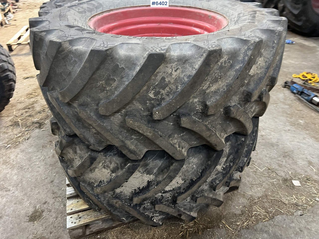 Tractor tires and rims - Kompletan točak za Poljoprivredna mašina: slika 1 Tractor tires and rims - Kompletan točak za Poljoprivredna mašina: slika 1
