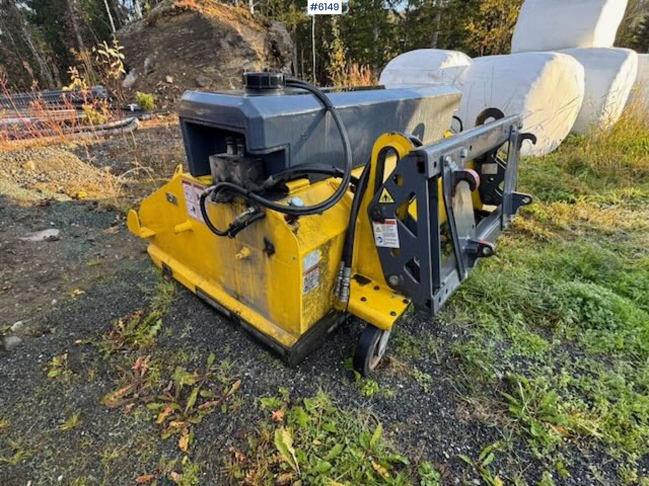 Vama front broom with Euro combo mount - Prskalica: slika 5 Vama front broom with Euro combo mount - Prskalica: slika 5