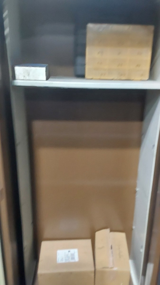 Tuerenschrank 1950x930x400 - Гаражна опрема: slika 5 Tuerenschrank 1950x930x400 - Гаражна опрема: slika 5