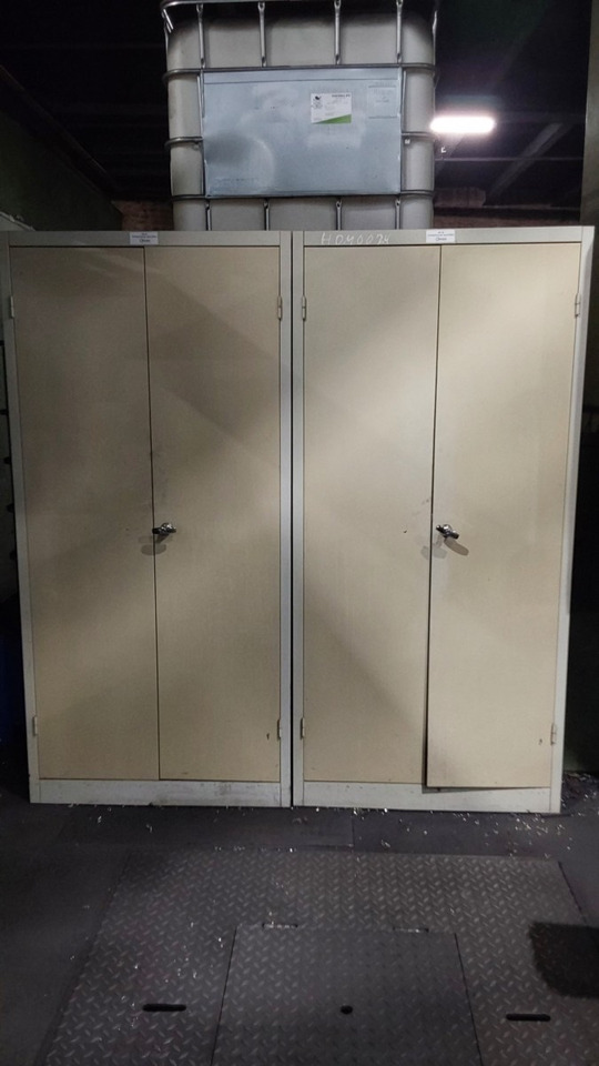 Tuerenschrank 1950x930x400 - Гаражна опрема: slika 1 Tuerenschrank 1950x930x400 - Гаражна опрема: slika 1