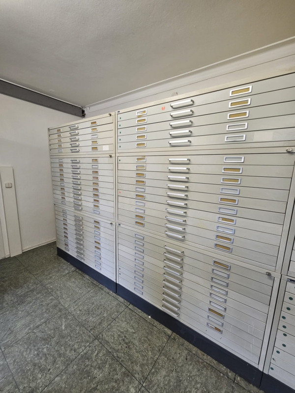 Zeichnungsschraenke - Instrument/ Oprema: slika 1 Zeichnungsschraenke - Instrument/ Oprema: slika 1