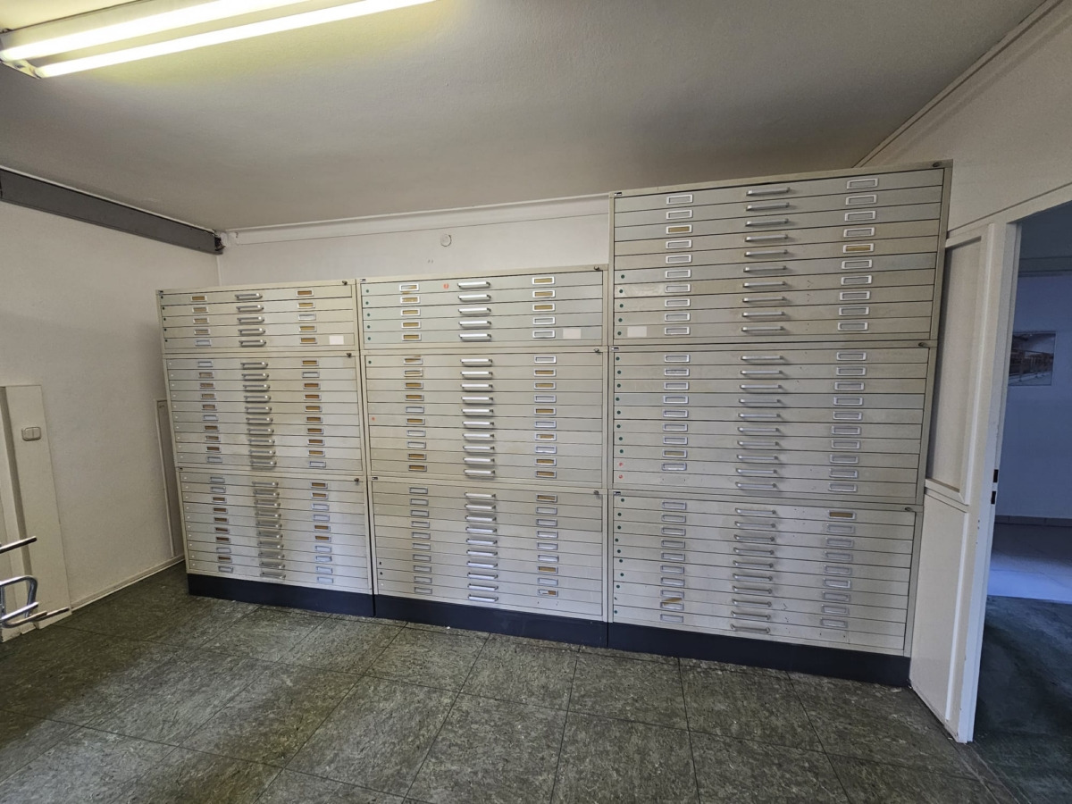 Zeichnungsschraenke - Instrument/ Oprema: slika 3 Zeichnungsschraenke - Instrument/ Oprema: slika 3