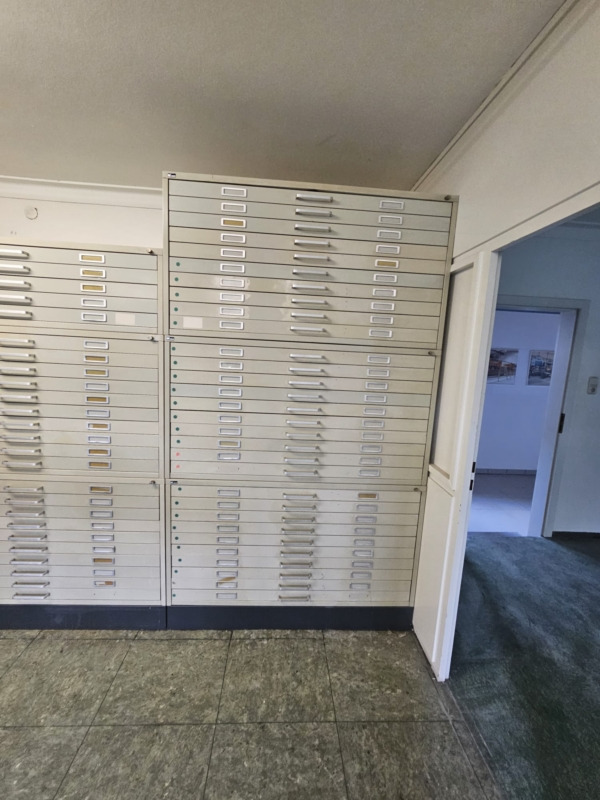 Zeichnungsschraenke - Instrument/ Oprema: slika 2 Zeichnungsschraenke - Instrument/ Oprema: slika 2