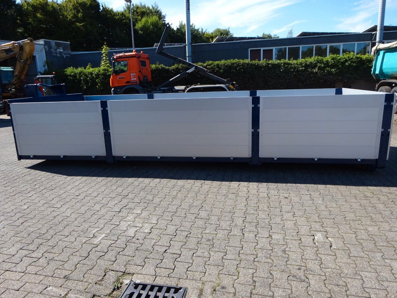 12 cbm Abrollcontainer Pritsche - Kamion sa hidrauličnom kukom: slika 4 12 cbm Abrollcontainer Pritsche - Kamion sa hidrauličnom kukom: slika 4