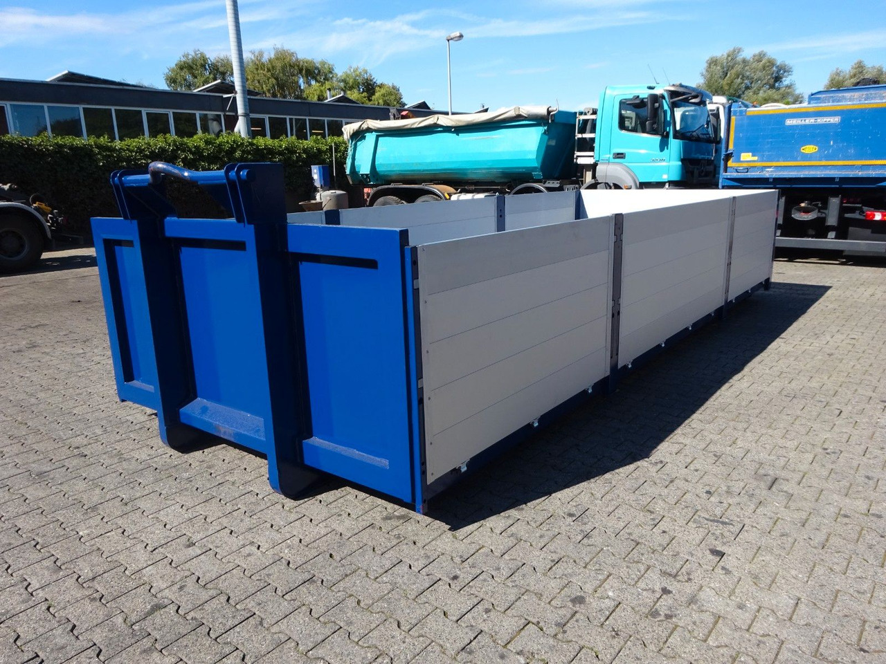 12 cbm Abrollcontainer Pritsche - Kamion sa hidrauličnom kukom: slika 5 12 cbm Abrollcontainer Pritsche - Kamion sa hidrauličnom kukom: slika 5