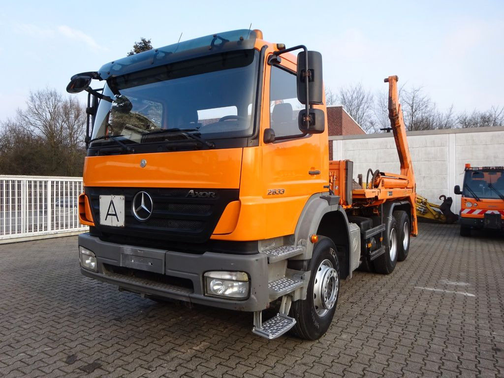 Mercedes-Benz 2633 Axor MEILLER Absetzkipper 6x4 Mercedes-Benz 2633 Axor MEILLER Absetzkipper 6x4 - Kamion za utovaranje kontejnera: slika 1 Mercedes-Benz 2633 Axor MEILLER Absetzkipper 6x4 Mercedes-Benz 2633 Axor MEILLER Absetzkipper 6x4 - Kamion za utovaranje kontejnera: slika 1
