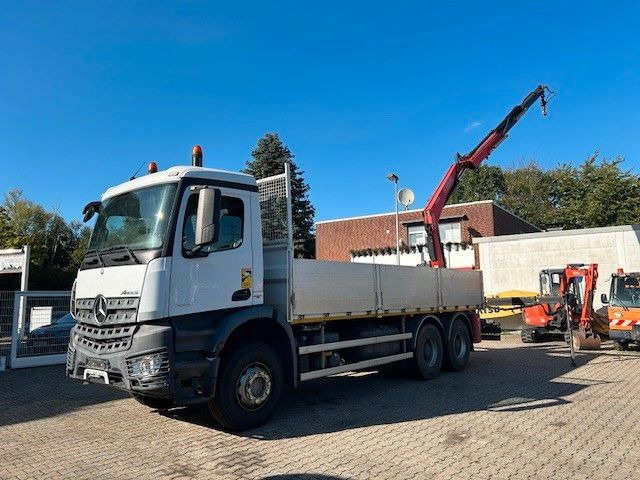 Mercedes-Benz 2636 Pritsche + Fassi F135 Kran 6x4 Blatt-Blatt - Kamion sa dizalicom: slika 2 Mercedes-Benz 2636 Pritsche + Fassi F135 Kran 6x4 Blatt-Blatt - Kamion sa dizalicom: slika 2