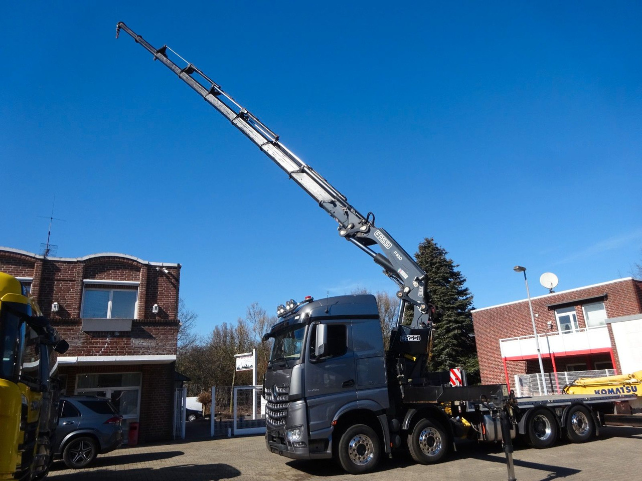 Mercedes-Benz 3453 Plattform + Fassi F820 Kran 8x2 Mercedes-Benz 3453 FASSI F820 Kran 8x Hydr. Ausschub - Kamion sa dizalicom, Kamion sa tovarnim sandukom: slika 5 Mercedes-Benz 3453 Plattform + Fassi F820 Kran 8x2 Mercedes-Benz 3453 FASSI F820 Kran 8x Hydr. Ausschub - Kamion sa dizalicom, Kamion sa tovarnim sandukom: slika 5