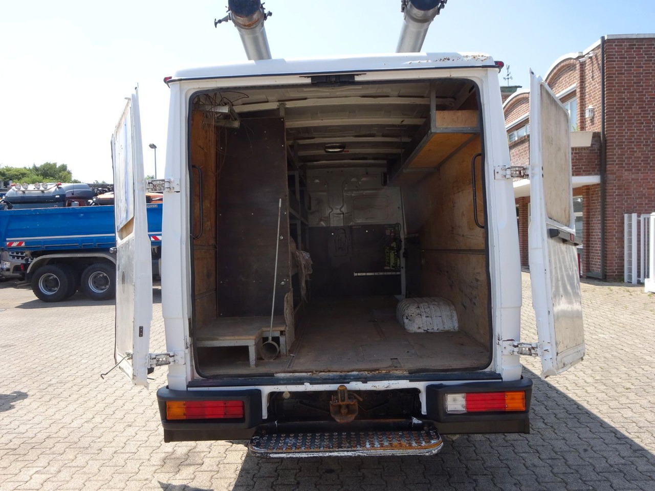 Furgon Mercedes-Benz 613D Vario Kasten 4x2: slika 7