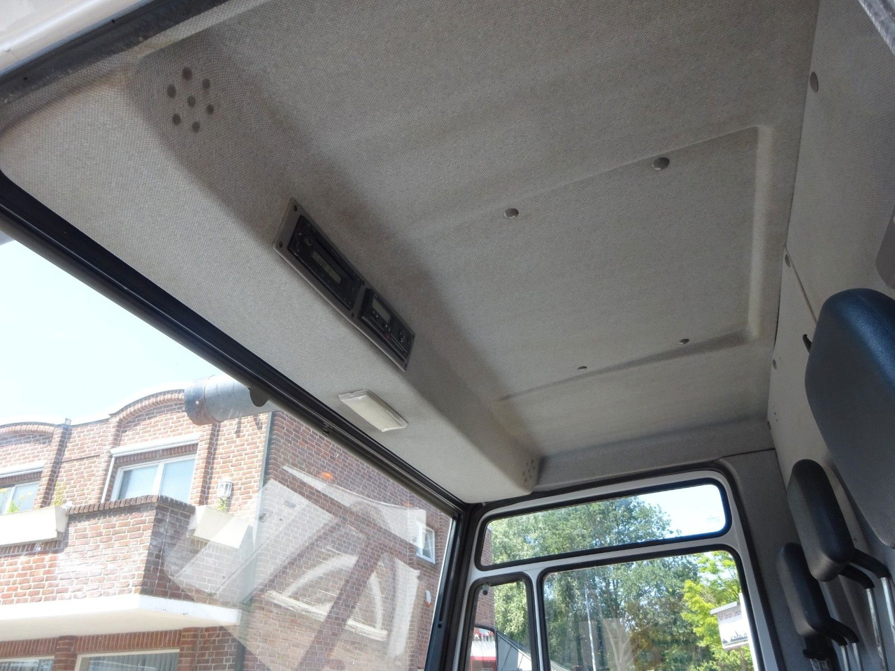 Furgon Mercedes-Benz 613D Vario Kasten 4x2: slika 14