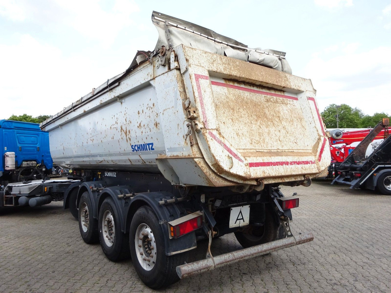Schmitz Cargobull SGF S3 Kipp Auflieger Mulde mit 3 Achsen - Poluprikolica istovarivača: slika 3 Schmitz Cargobull SGF S3 Kipp Auflieger Mulde mit 3 Achsen - Poluprikolica istovarivača: slika 3