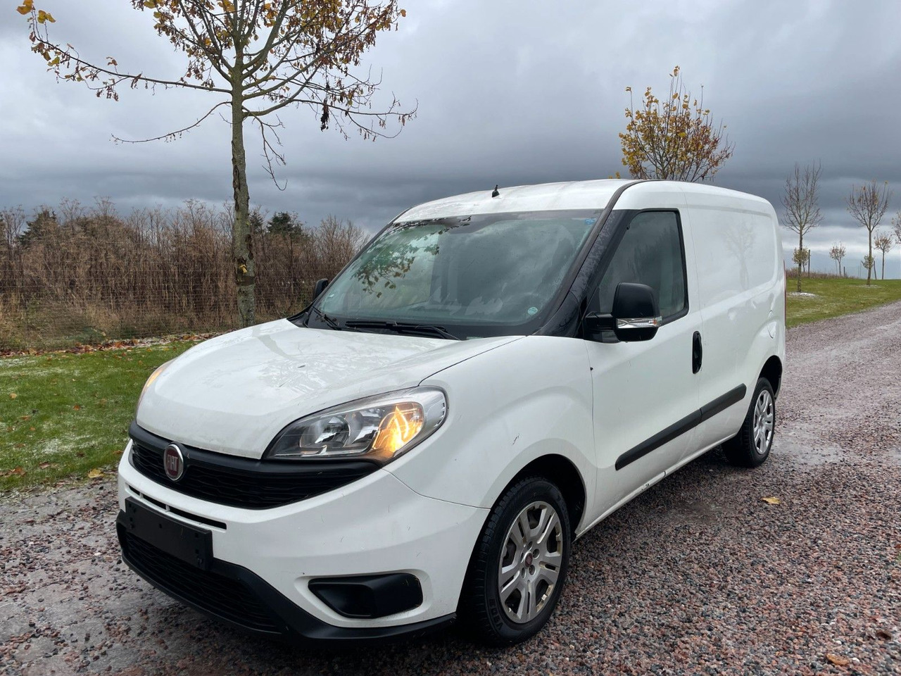 Fiat Doblo Doblò Basis Kasten 1.3 diesel - Karavan: slika 1 Fiat Doblo Doblò Basis Kasten 1.3 diesel - Karavan: slika 1