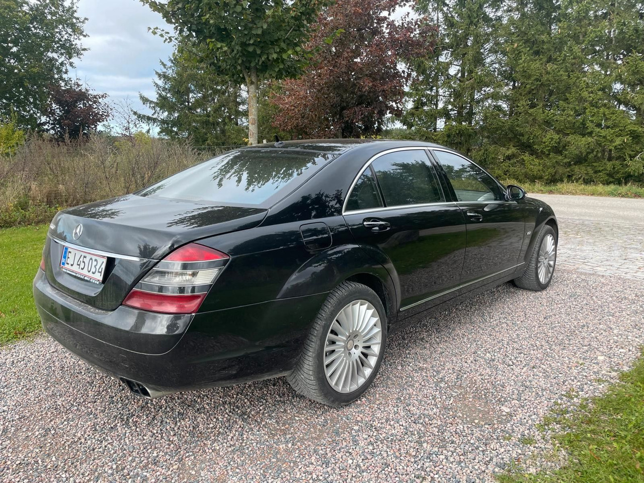 Mercedes-Benz S 600 S-Klasse Limousine - Karavan: slika 4 Mercedes-Benz S 600 S-Klasse Limousine - Karavan: slika 4