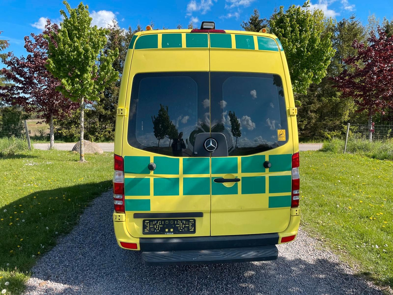Mercedes-Benz Sprinter II Kasten 316 CDI Aut Ambulance* - Vozilo hitne pomoći: slika 4 Mercedes-Benz Sprinter II Kasten 316 CDI Aut Ambulance* - Vozilo hitne pomoći: slika 4