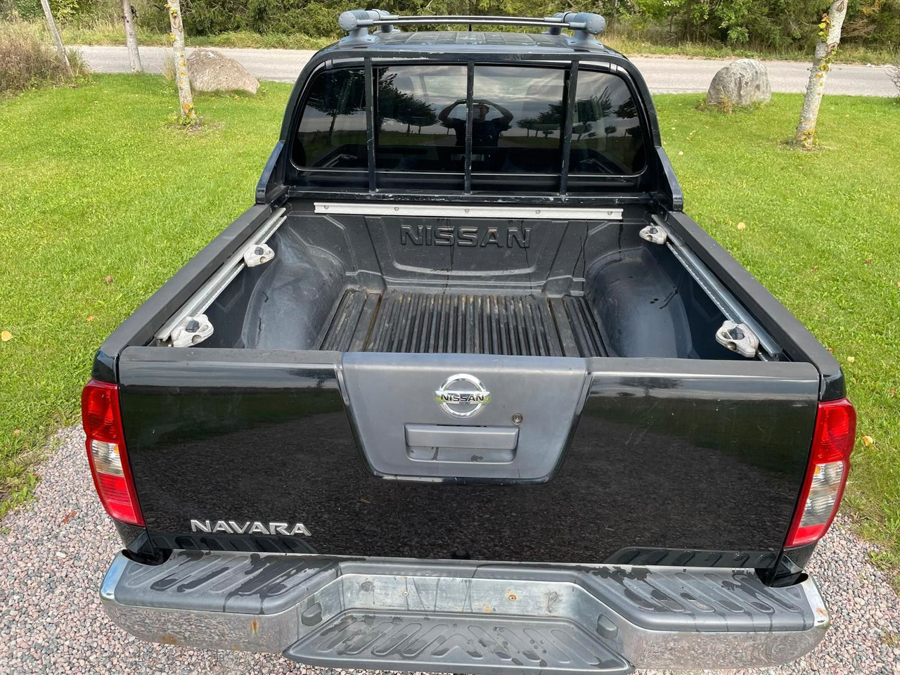 Nissan Navara Pickup Double Cab LE V6 4x4 LB - SUV: slika 5 Nissan Navara Pickup Double Cab LE V6 4x4 LB - SUV: slika 5