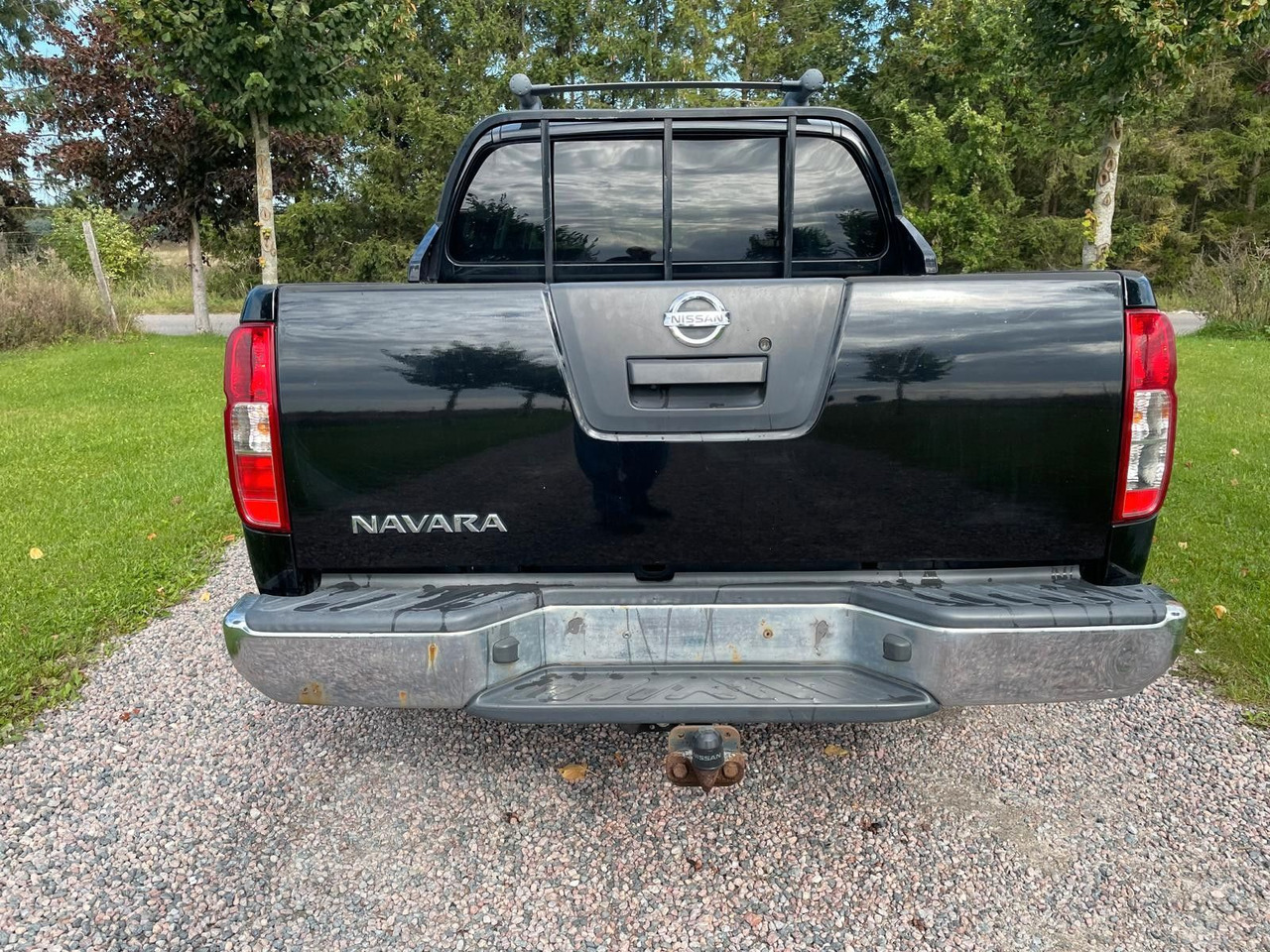 Nissan Navara Pickup Double Cab LE V6 4x4 LB - SUV: slika 4 Nissan Navara Pickup Double Cab LE V6 4x4 LB - SUV: slika 4