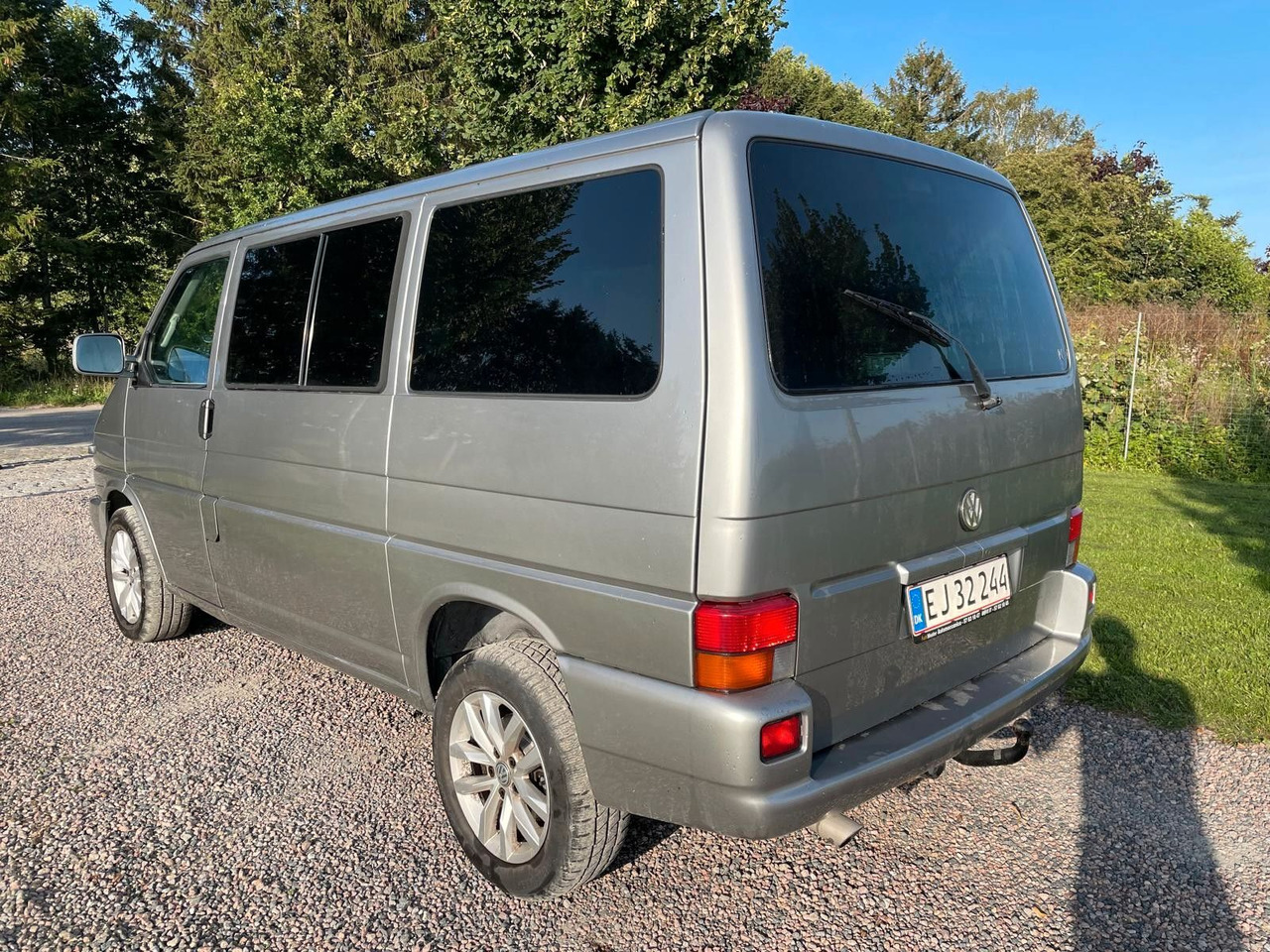 Volkswagen T4 Multivan Bus VR6 *12 000€ - Putnički kombi: slika 3 Volkswagen T4 Multivan Bus VR6 *12 000€ - Putnički kombi: slika 3