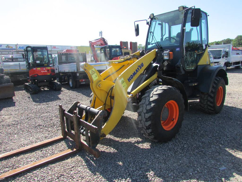 Komatsu WA 100 M-5 Radlader 14.000 EUR - Utovarivač točkaš: slika 1 Komatsu WA 100 M-5 Radlader 14.000 EUR - Utovarivač točkaš: slika 1