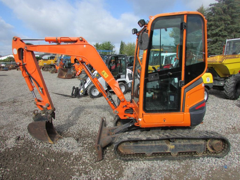 Kubota U 27-4 Minibagger 20.000 EUR - Mini bager: slika 2 Kubota U 27-4 Minibagger 20.000 EUR - Mini bager: slika 2