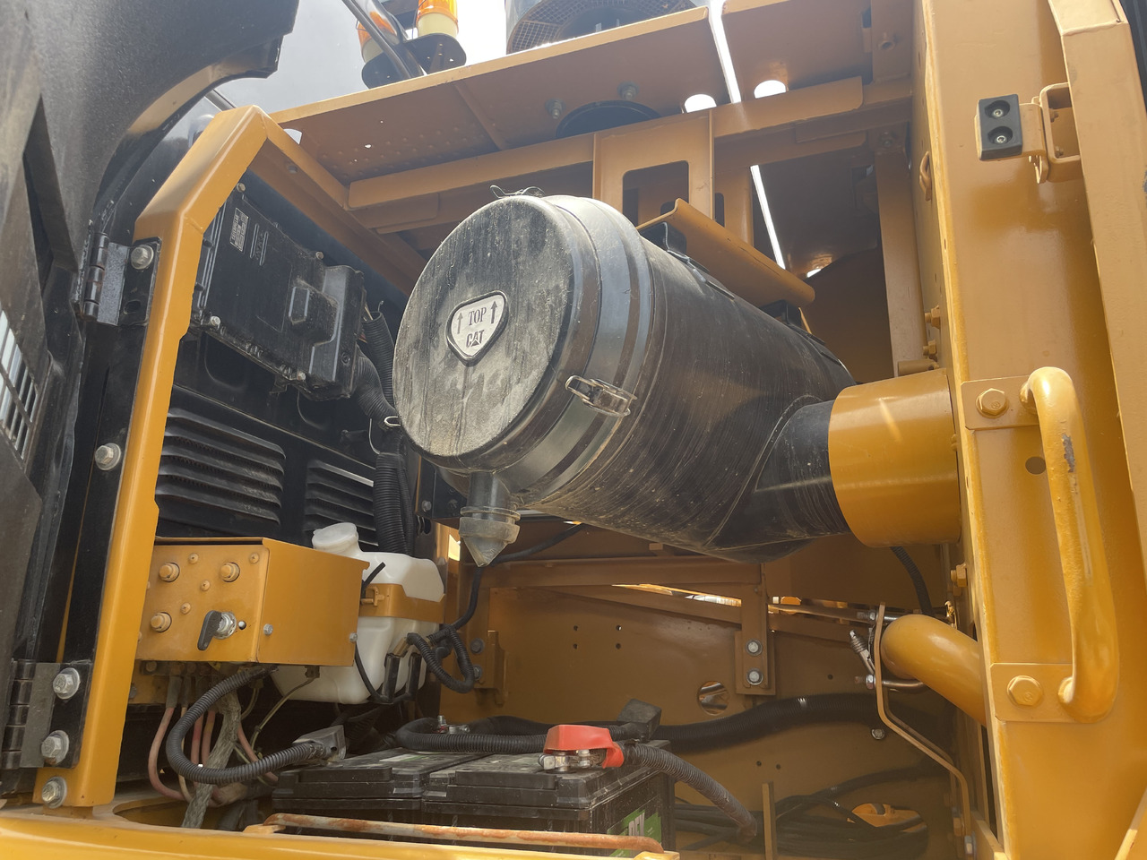 CATERPILLAR 330D2 - Bager guseničar: slika 5 CATERPILLAR 330D2 - Bager guseničar: slika 5
