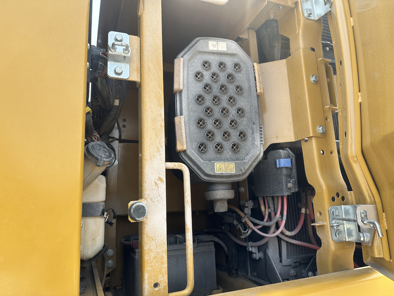 CATERPILLAR 330GC - Bager guseničar: slika 5 CATERPILLAR 330GC - Bager guseničar: slika 5