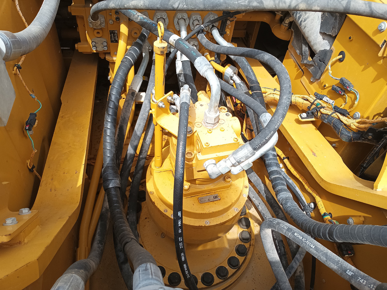 Bager guseničar CATERPILLAR 336GC: slika 9