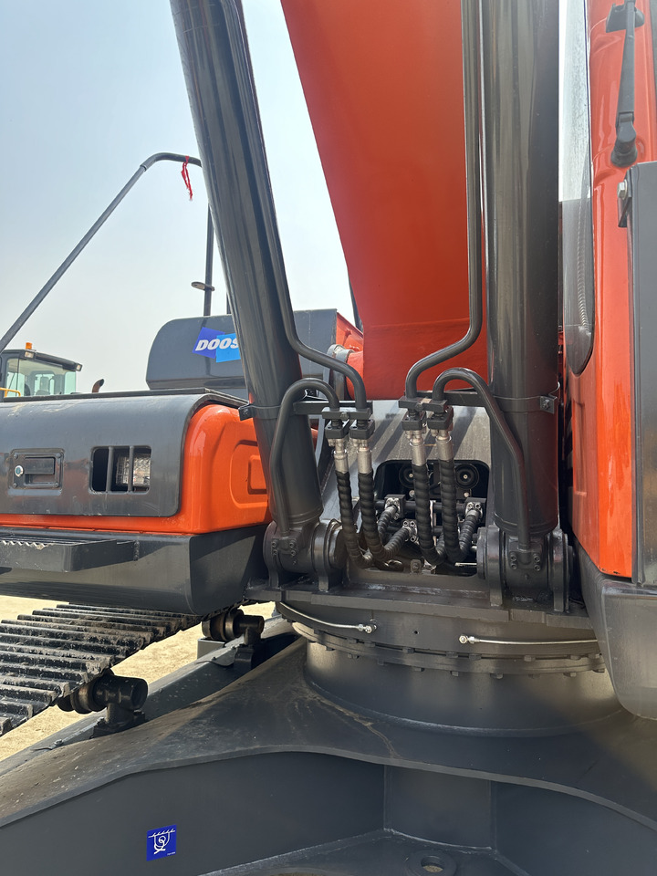 Bager guseničar DOOSAN DX225LC-9C: slika 10