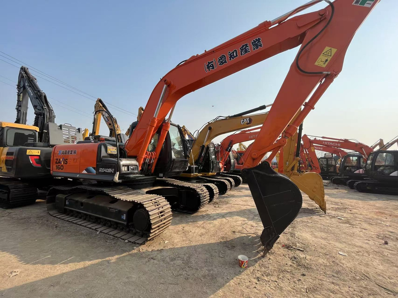 HITACHI ZX160 - Bager guseničar: slika 2 HITACHI ZX160 - Bager guseničar: slika 2