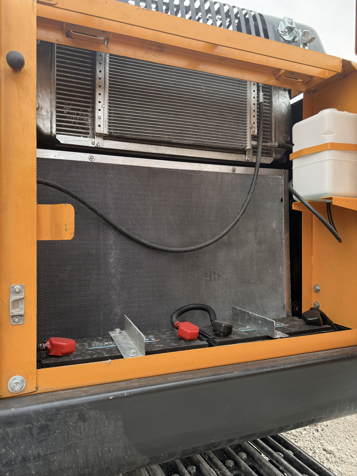 HYUNDAI HX220HD - Bager guseničar: slika 5 HYUNDAI HX220HD - Bager guseničar: slika 5