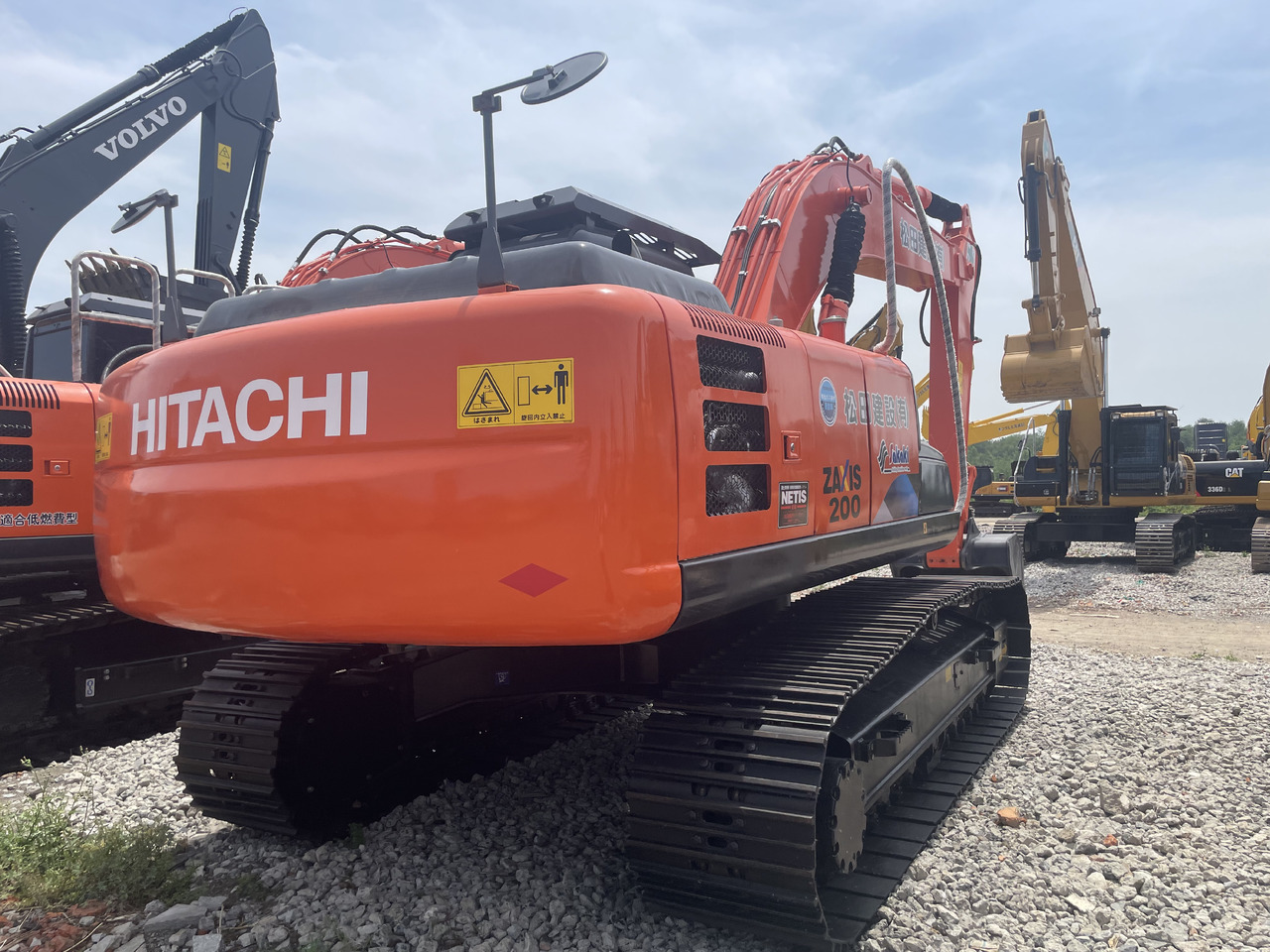 Hitachi ZX200 - Bager guseničar: slika 2 Hitachi ZX200 - Bager guseničar: slika 2