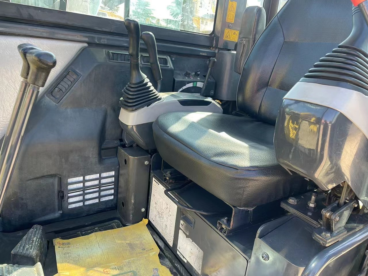 Mini bager KOMATSU PC56-3: slika 8
