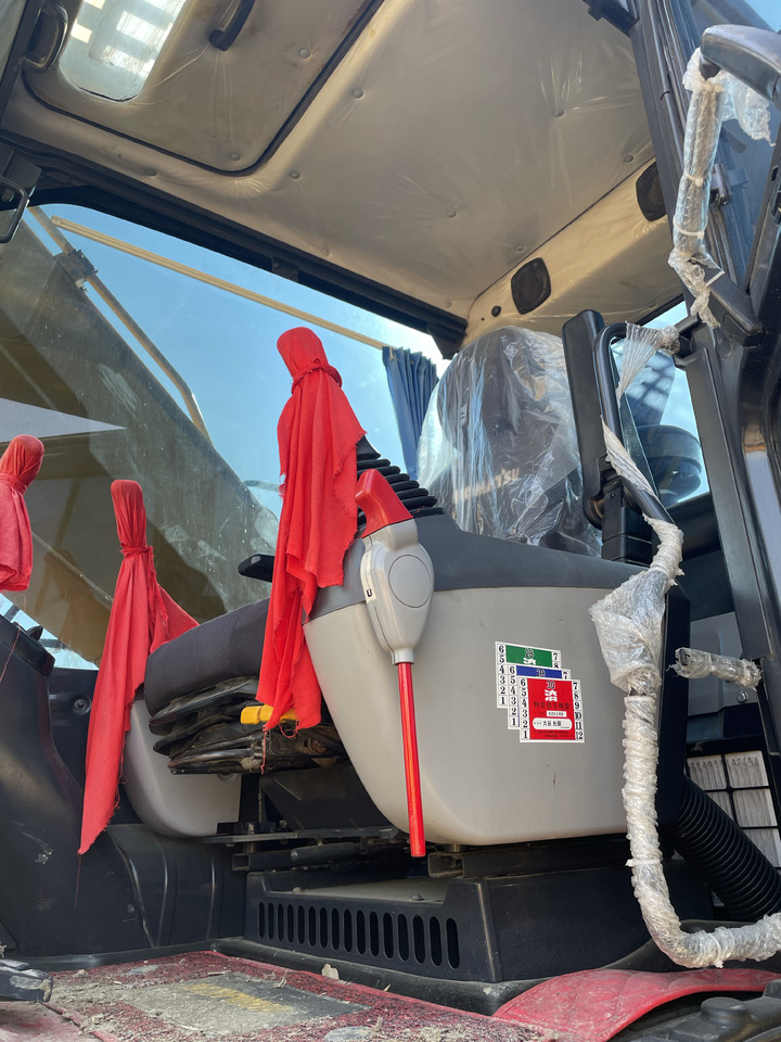 Komatsu PC 210LC - Bager guseničar: slika 4 Komatsu PC 210LC - Bager guseničar: slika 4