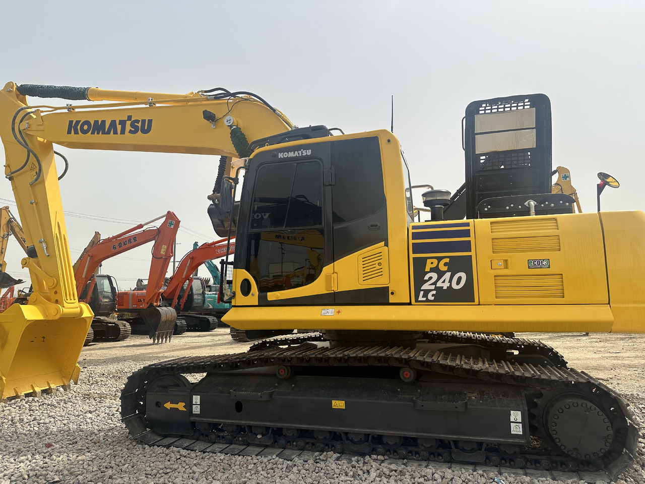 Komatsu PC 240 LC-8 - Bager guseničar: slika 1 Komatsu PC 240 LC-8 - Bager guseničar: slika 1